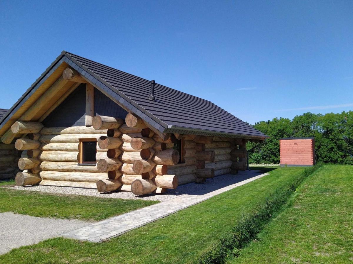 Naturstammhaus Tollensesee Groß Nemerow Exterior foto